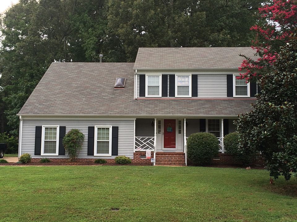 1st image of 500 Lakeland Cres