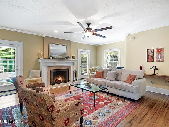 5th image of 1639 CHALLEN Avenue