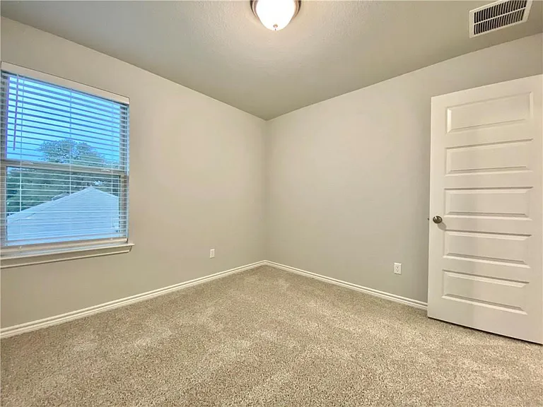 1701 Yaupon Grove Ln — Photo 17