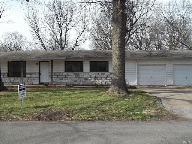1st image of 12121 Barcelona Ave