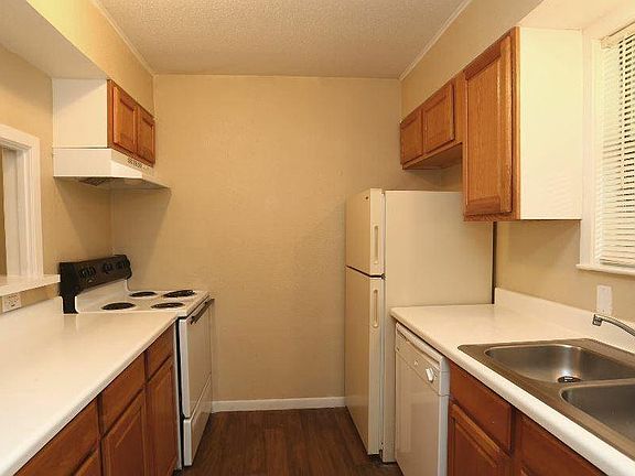 3rd image of 1501 Poole Ave APT 538