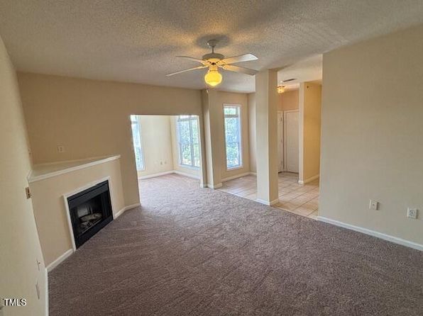 2521 Friedland Pl APT 301, Raleigh, NC 27617