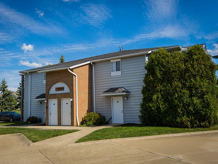 Tamarac Apartments — Photo 14