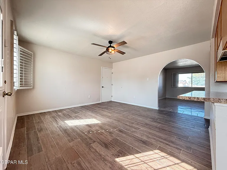 9321 Sorbonne Dr — Photo 11