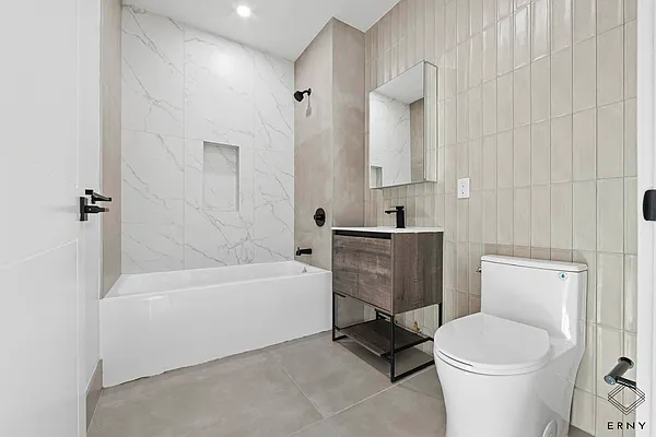 Rented by ERNY LLC | media 13