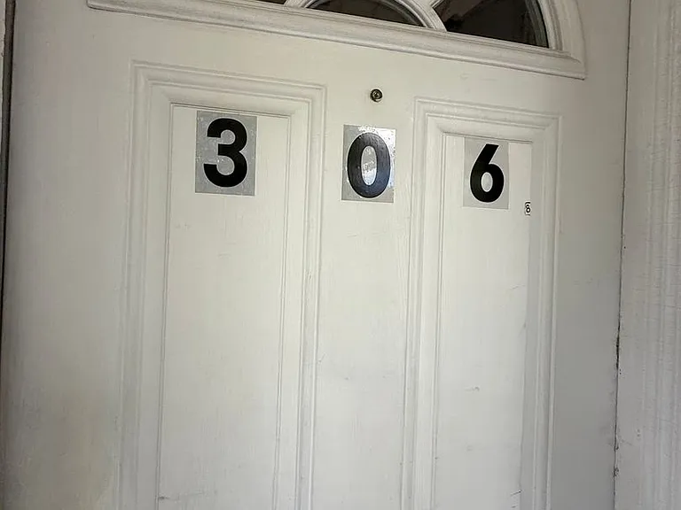 306 Dayton St — Photo 2