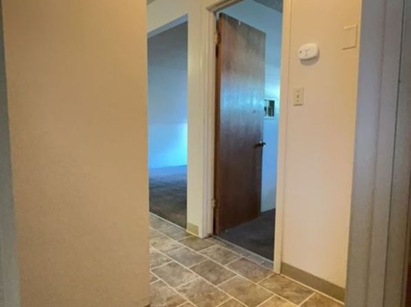 6910 N Santa Fe Dr #1