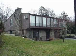 3 Linda Ln, Turners Falls, MA 01376