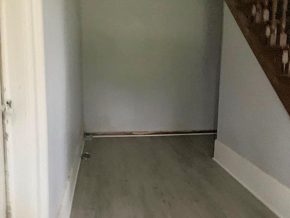 2nd image of 402 E Main St APT 2