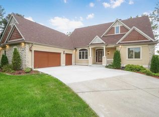 6032 S Overlook Trl, Springfield, MO 65810