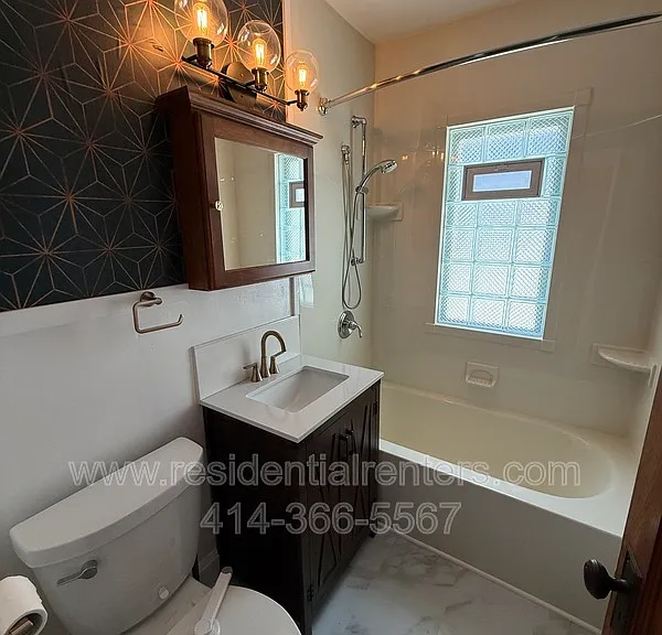 2203 N 68th St — Photo 3