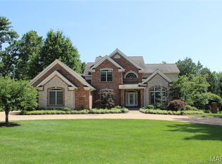 15 Alden Ln, Saint Louis, MO 63141