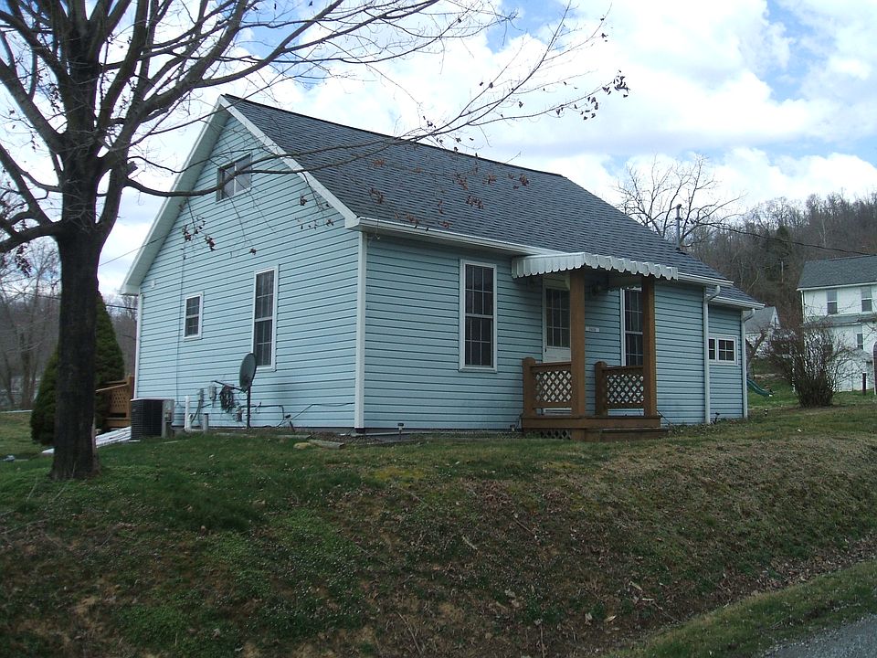 1st image of 33029 Morrison Ln