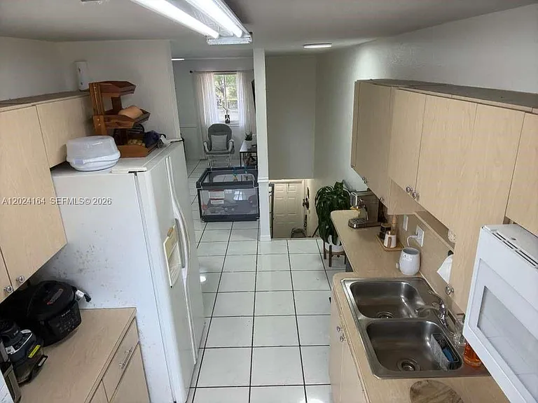 3514 W 76th St #203 — Photo 12