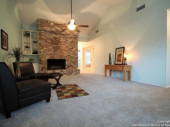3rd image of 3605 Hidden Dr #209