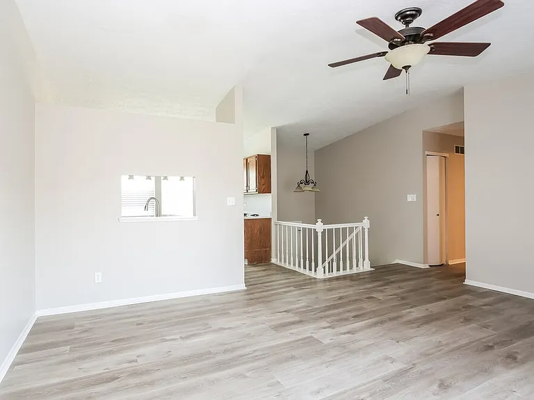 3524 En Joie Dr — Photo 5