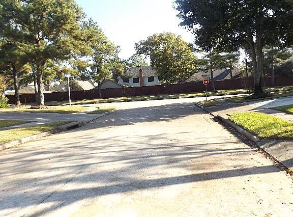 5th image of 16007 Glenbrook Knoll Ln