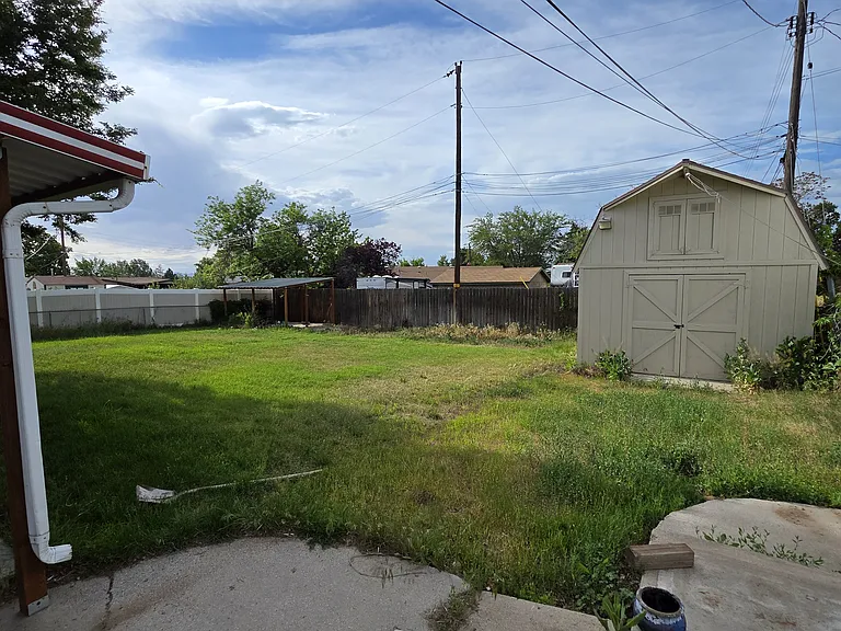 334 W 985 N — Photo 28