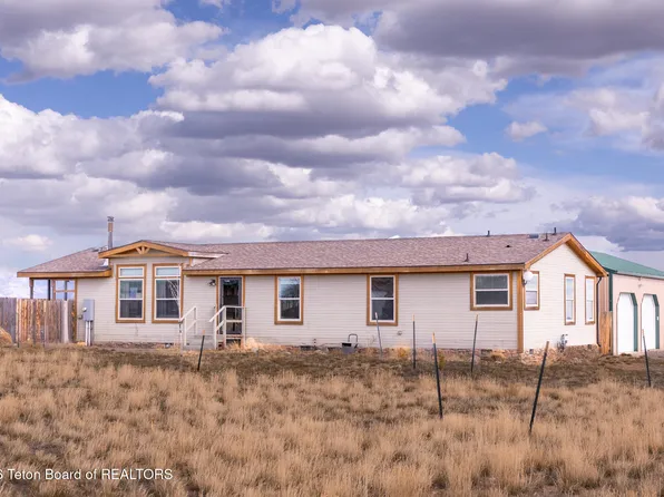 2 Cheyenne Trl, Pinedale, WY 82941