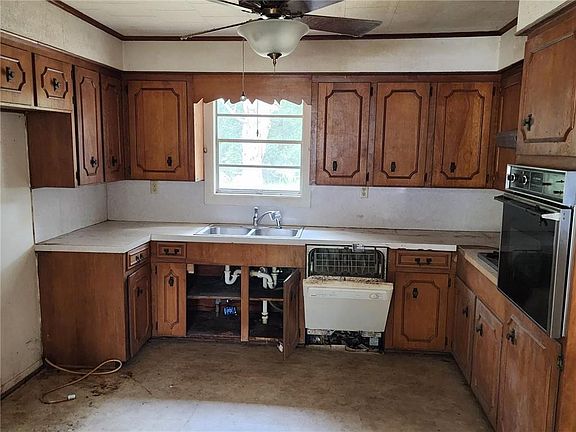 3rd image of 2858 Delta Downs Dr