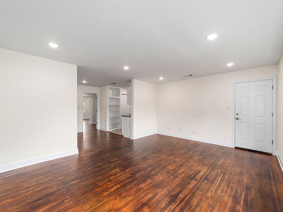 1st image of 1029 SW 1st Ave APT 3