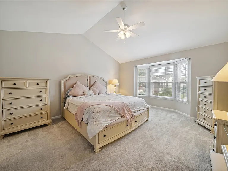 4976 Saddle Brook Ct — Photo 30