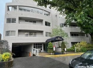 100 Cuttermill Rd #4P, Great Neck, NY 11021