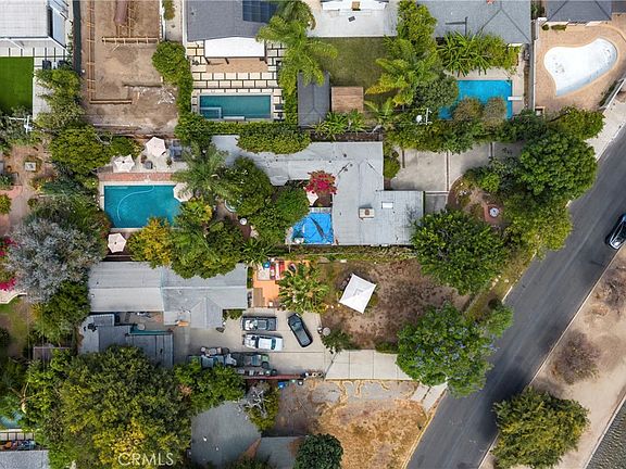 3rd image of 15119 Valleyheart Dr
