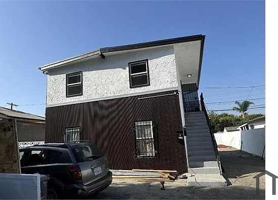 807 E 97th St #1 — Photo 2
