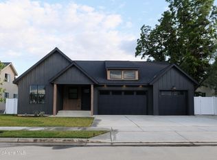 1887 W Ridgemont Ave, Hayden Lake, ID 83835