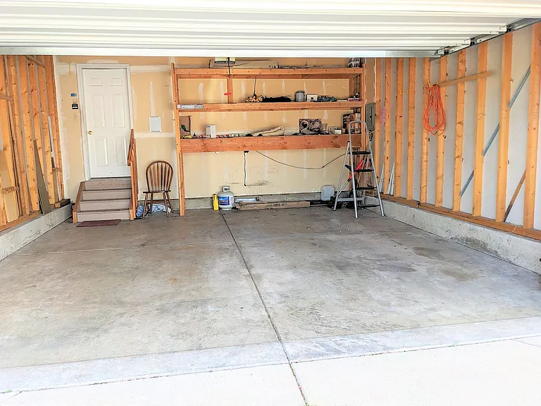 6810 Bear Tooth Dr #C — Photo 17