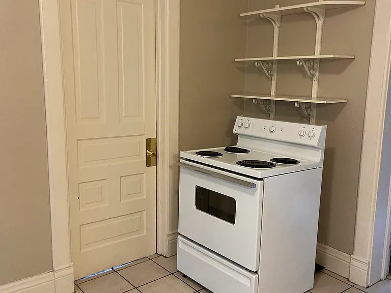 710 S Park St #1 — Photo 8