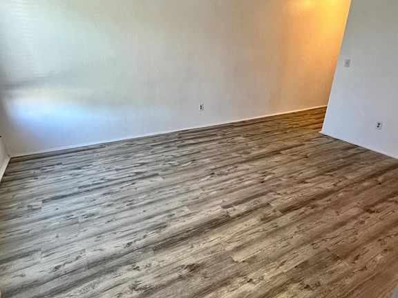 4th image of 1575 Scott St #7