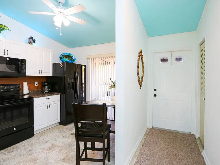 4030 Northlight Dr — Photo 1