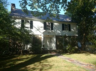 134 Wallis Rd, Brookline, MA 02467