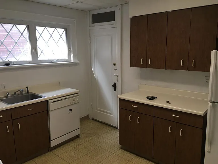 103 Sumner Ave #1 — Photo 2