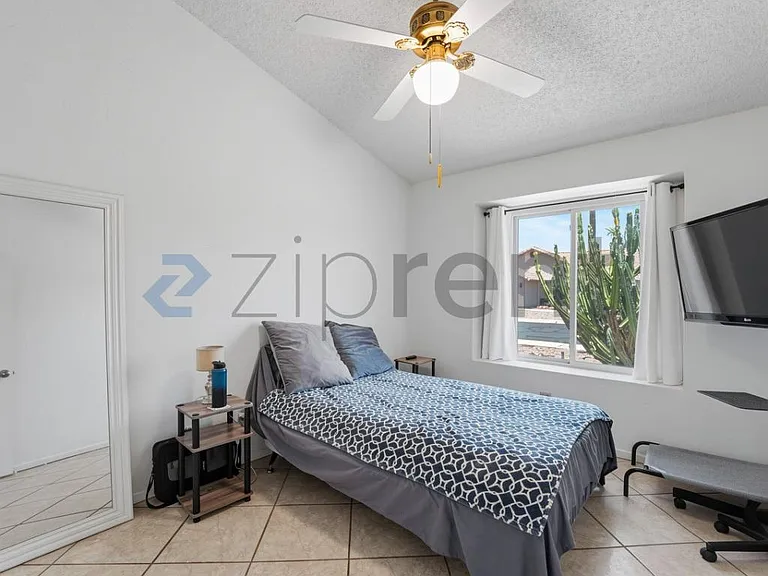1157 E Encinas Ave — Photo 24