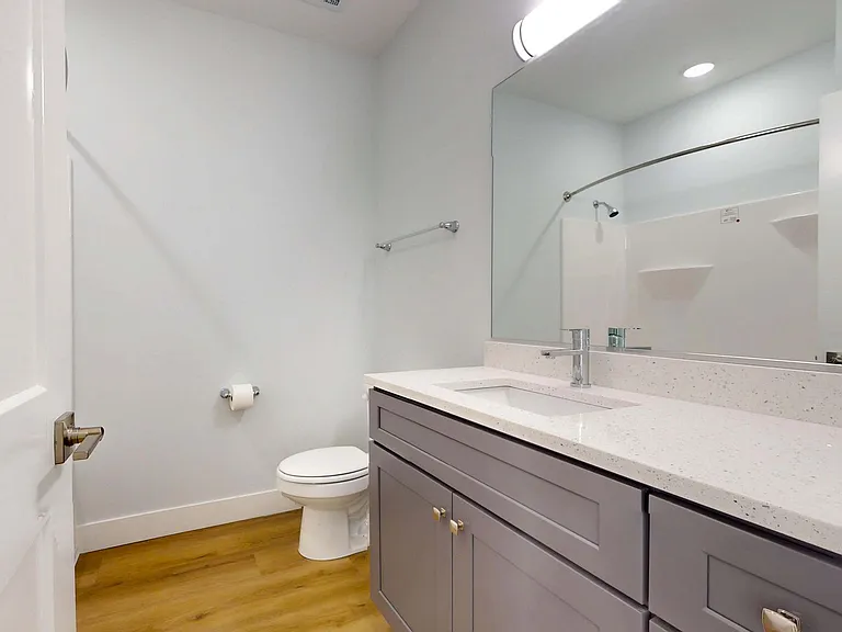 2414 N Neil St — Photo 28