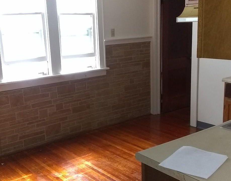 1st image of 20 Dunlop Ave