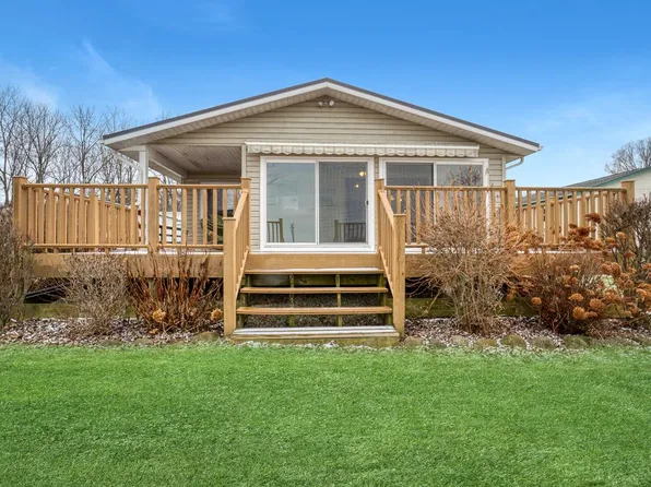 130 Charlevoix STREET, Marquette, WI 53947