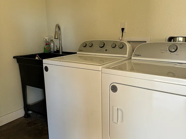 220 Nehu Pl #B — Photo 8