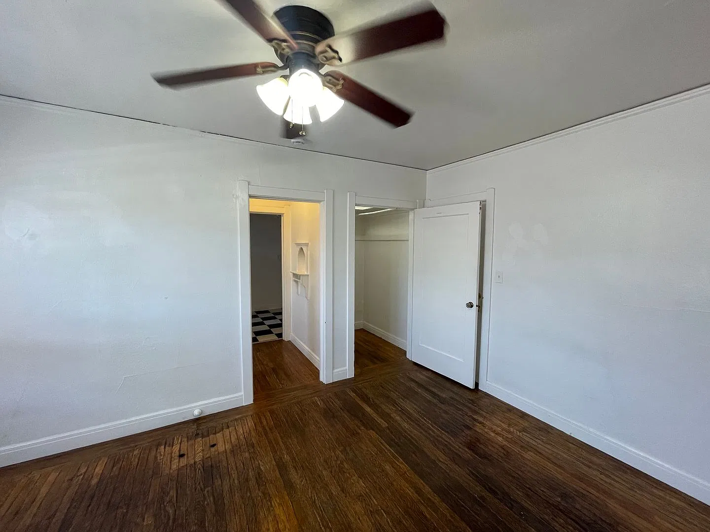 Charming Midtown Studio - 24th Street & J Street — Photo 3