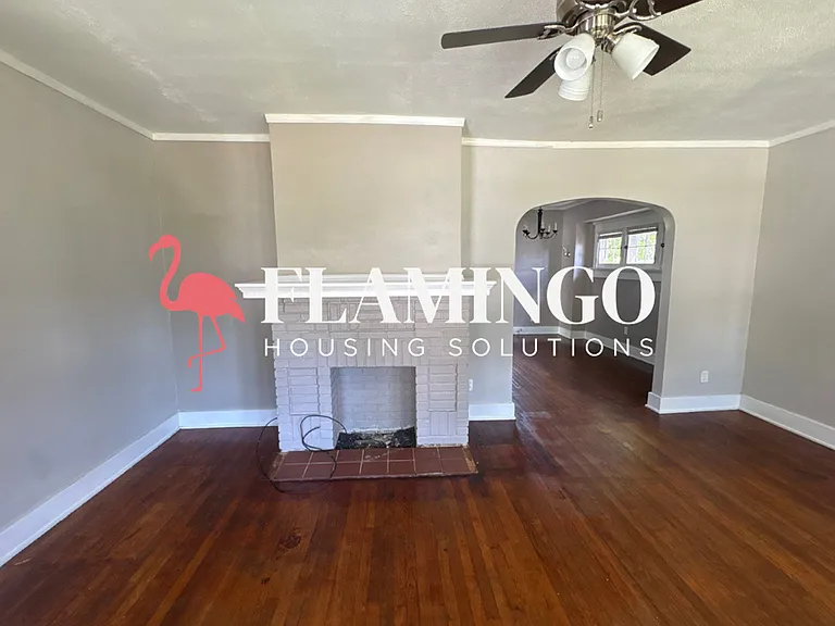 317 Fernwood Ave — Photo 2