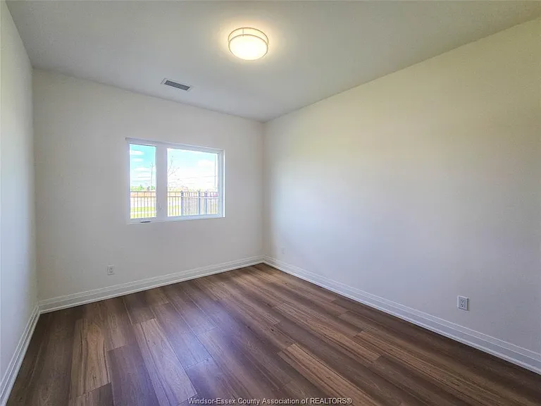 4400 Laurier Pkwy #213 — Photo 6