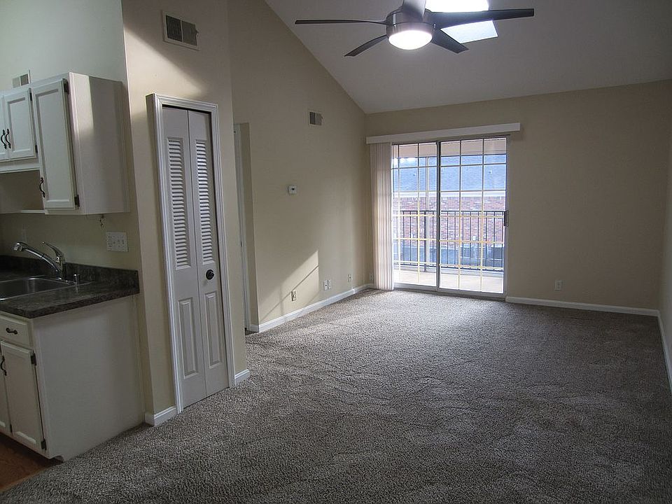 1st image of 3306 Colonial Manor Cir #9B