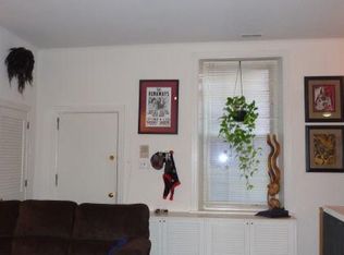 260 S 4th St #2F, Philadelphia, PA 19106