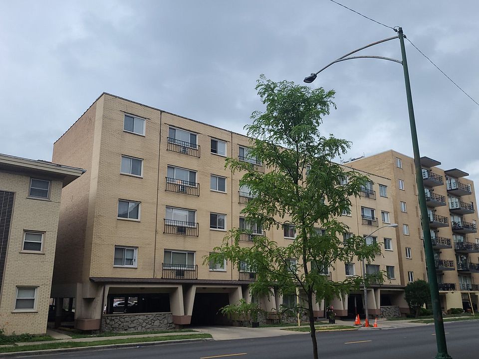 2nd image of 2920 N Harlem Ave