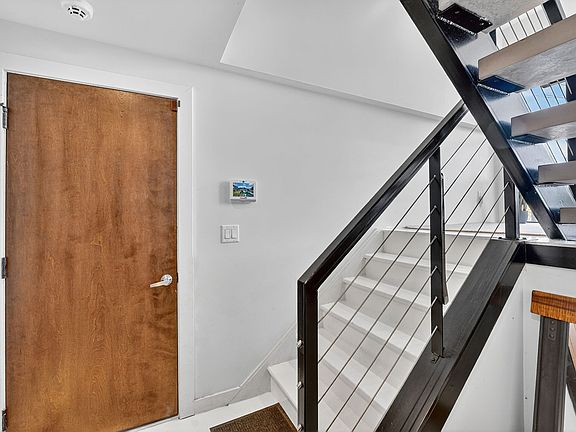 2nd image of 1510 E Kristianna Cir