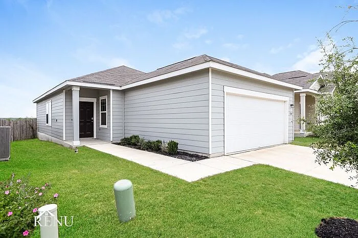 3 bed, 2.0 bath, 1200 sqft, $1,630 — Photo 2
