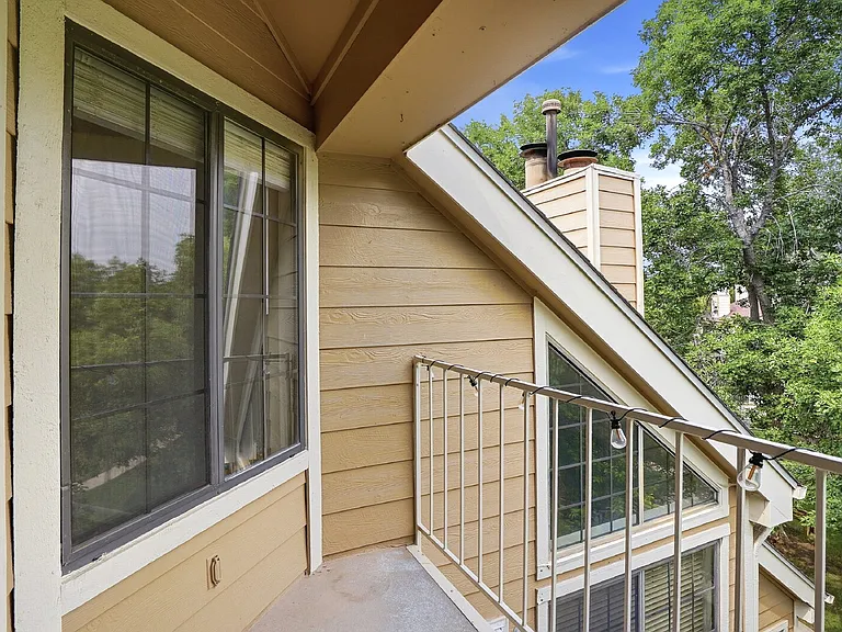 5916 Gunbarrel Ave #F — Photo 20
